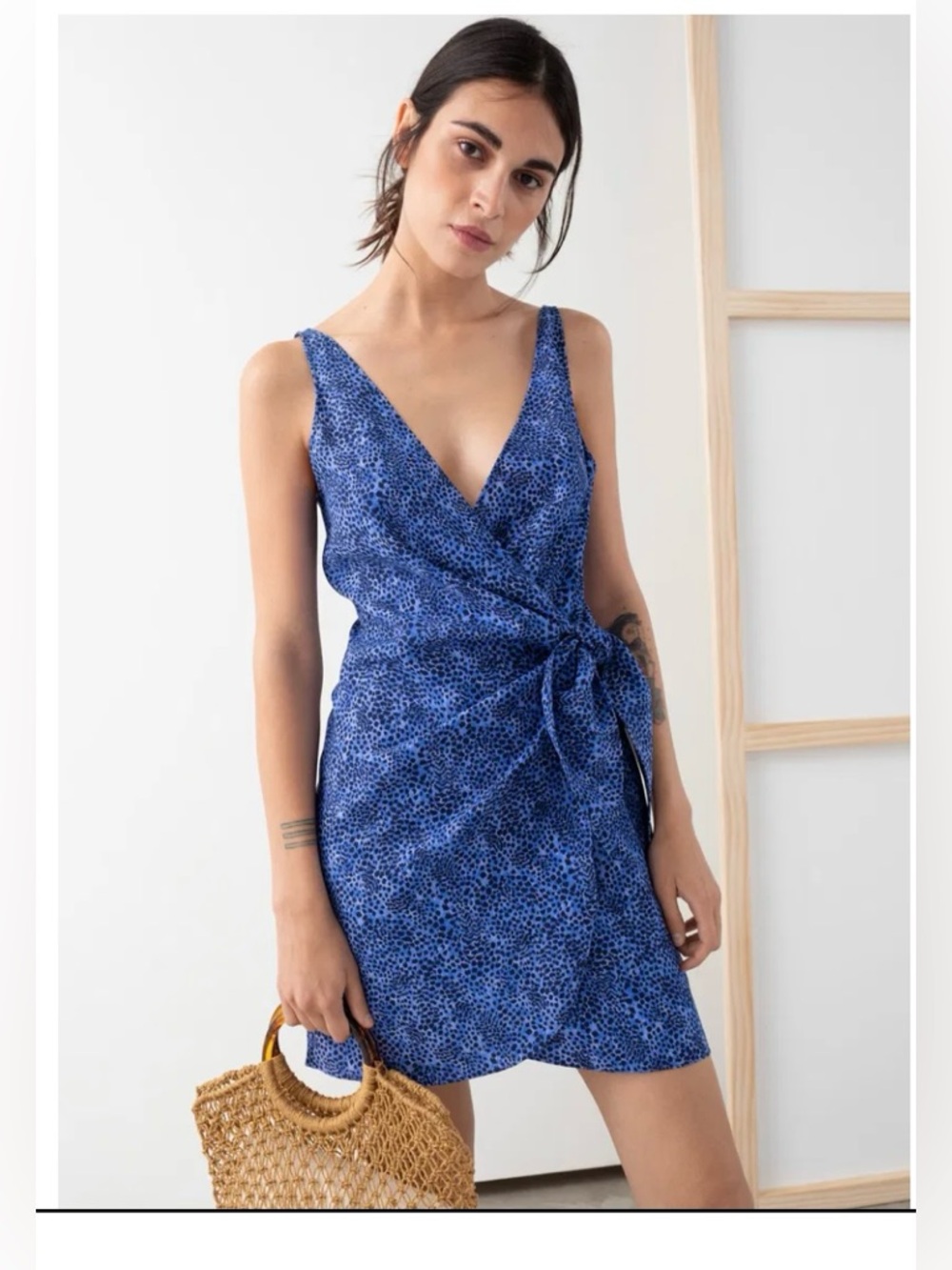 & Other Stories Sleeveless Tie Up Mini Wrap Dress Blue Printed . Size 8